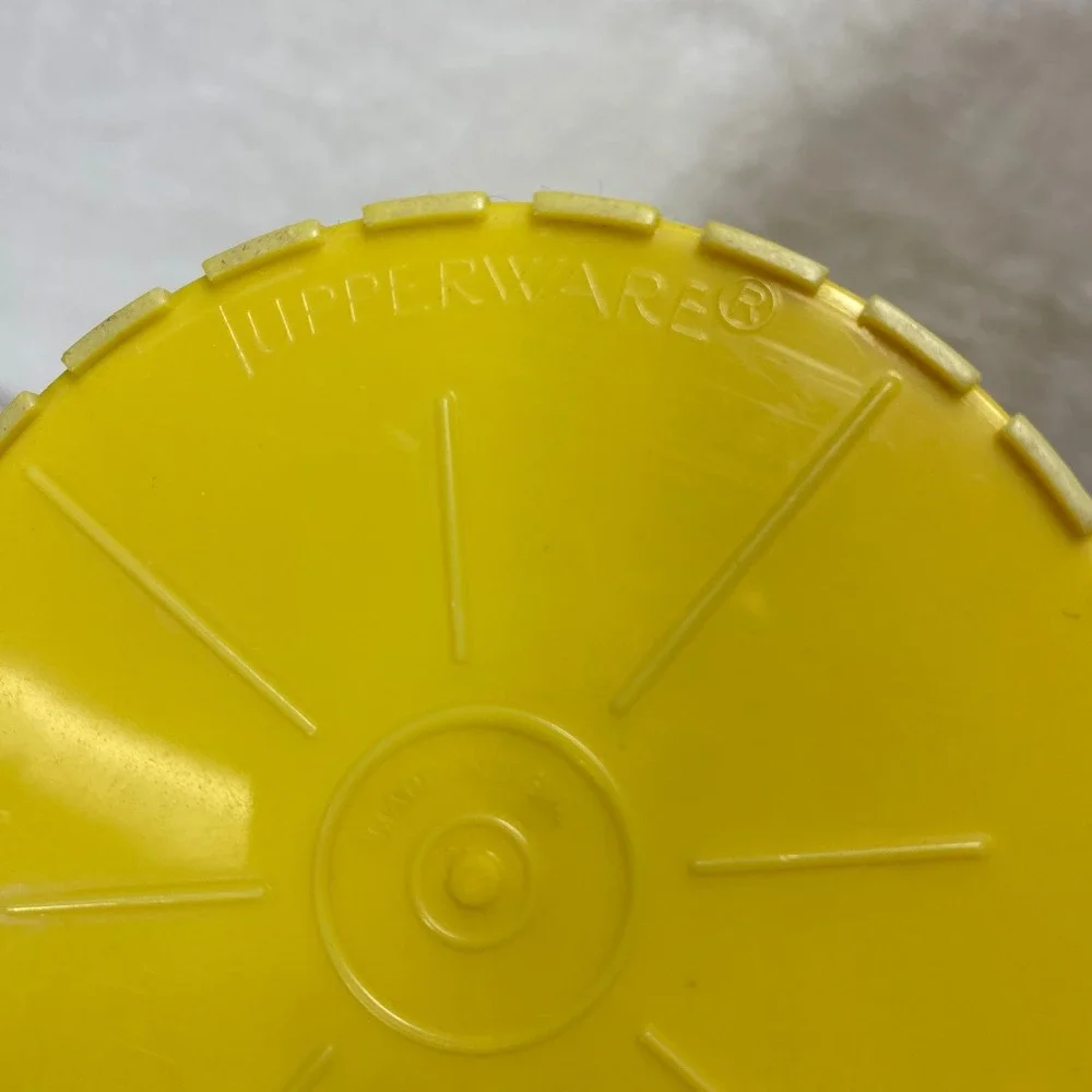 Tupperware this pitcher